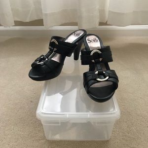 Sofft Black Leather Sandals 3” heels size 6 1/2 M